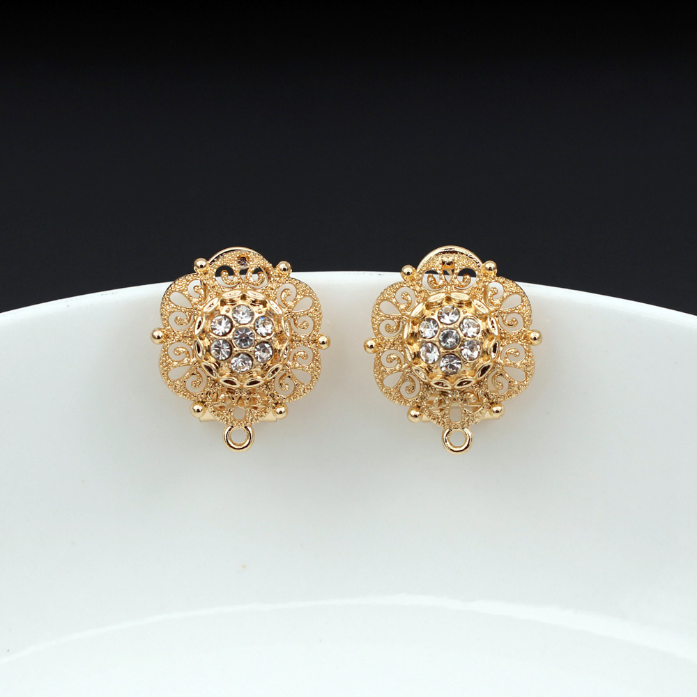10 paar CZ bloem oorbellen pos - Jewelry Making Dubai recensie en prijs