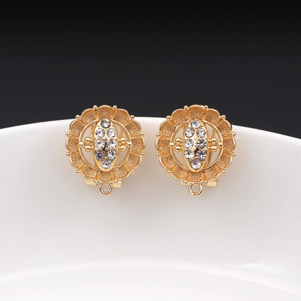 10 paar CZ bloem oorbellen pos - Jewelry Making Dubai recensie en prijs